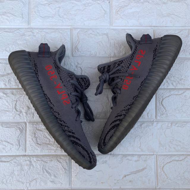 Yeezys 350 V2